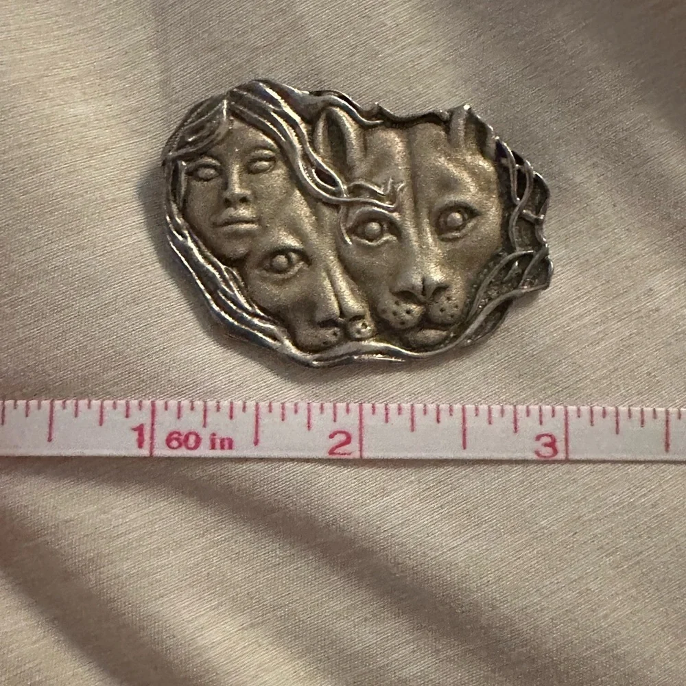 Vintage Silver Brooch - Woman face & two cougar faces, rare & unusual - Picture 6 of 6